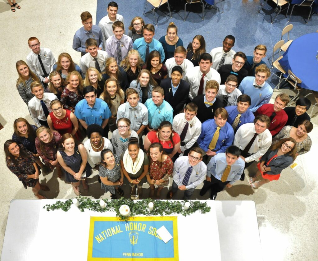 The 2016-2017 National Honor Society inductees.