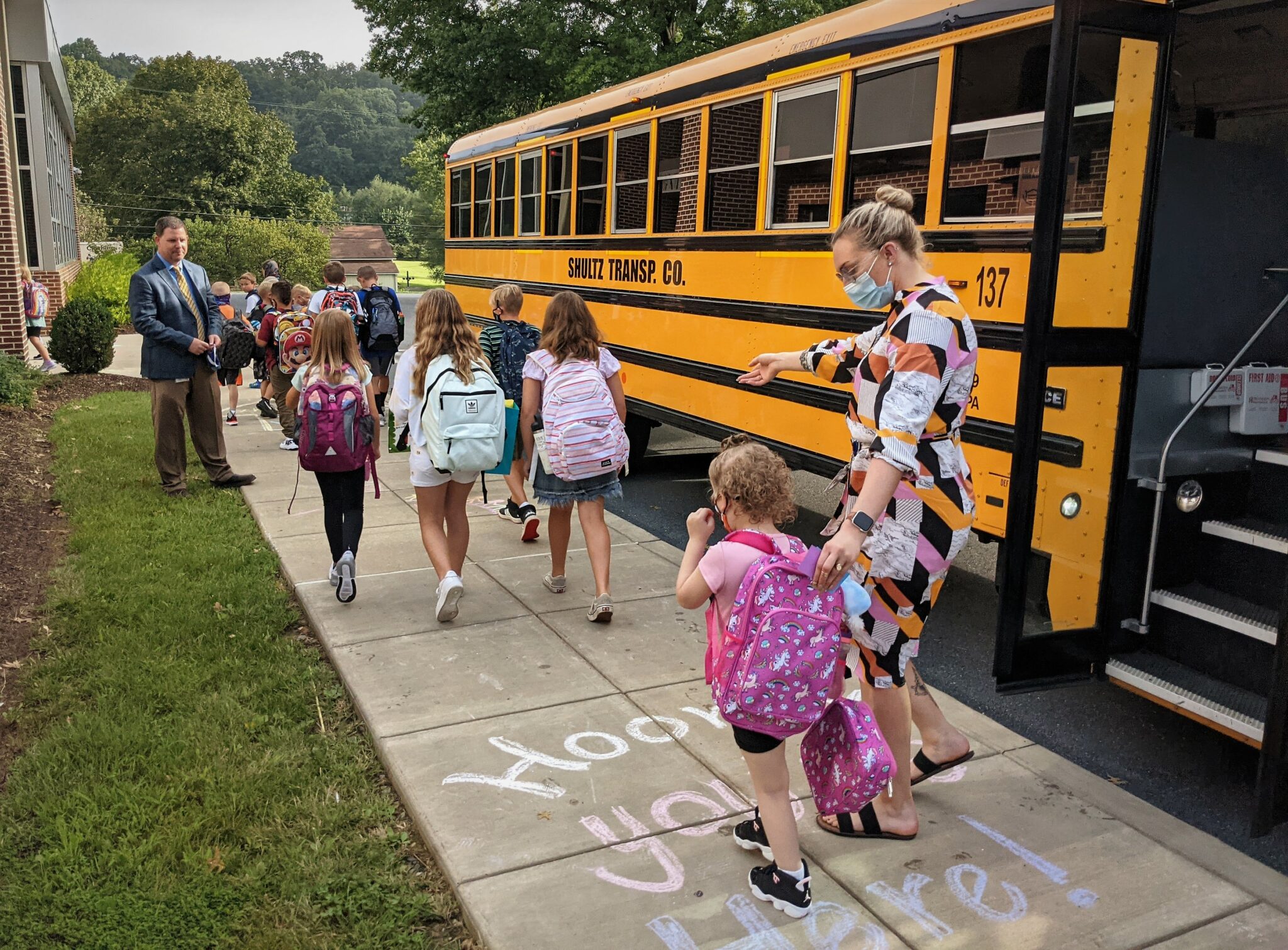 Conestoga Elementary students leave buses